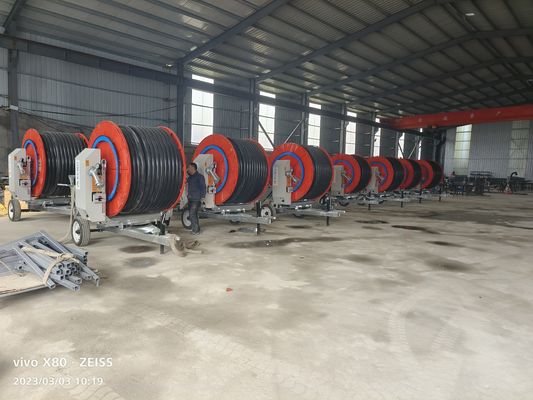 現代の農場 農業ピボット灌輸機械 移動灌輸器 トラック 農場用灌輸設備 システム 簡単