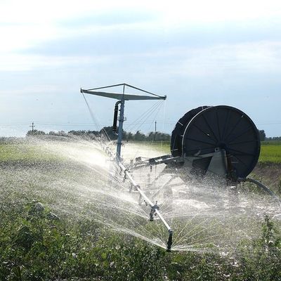 メタルホースリールを持つ高度な80インチ直径の移動灌輸農場機械