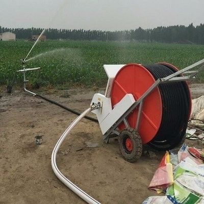 86 KG 調節可能なスプレーホースリール灌輸システム 強力で汎用的な高度な自動灌輸ソリューション IoT トラス