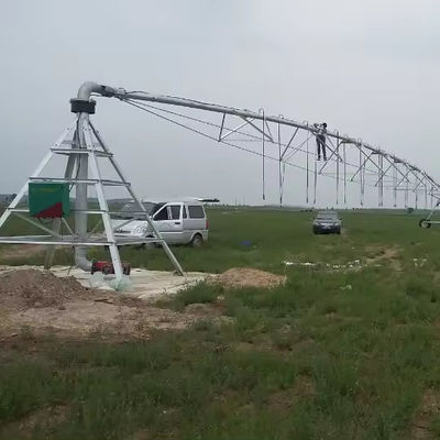 2200 KG デザイン 自動中央ピボット灌輸システム 山東のレインガン灌輸機械
