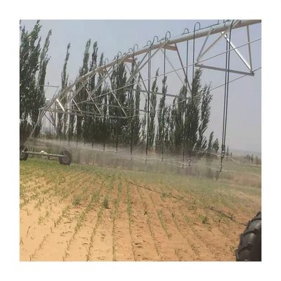 メタル農業スプリングラー灌輸機 大規模農場用 太陽光発電中心ピボット